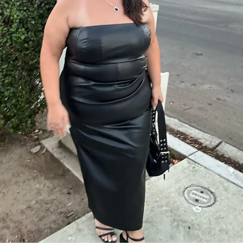 Eloquii plus size black pleather midi dress - Picture 4 of 8